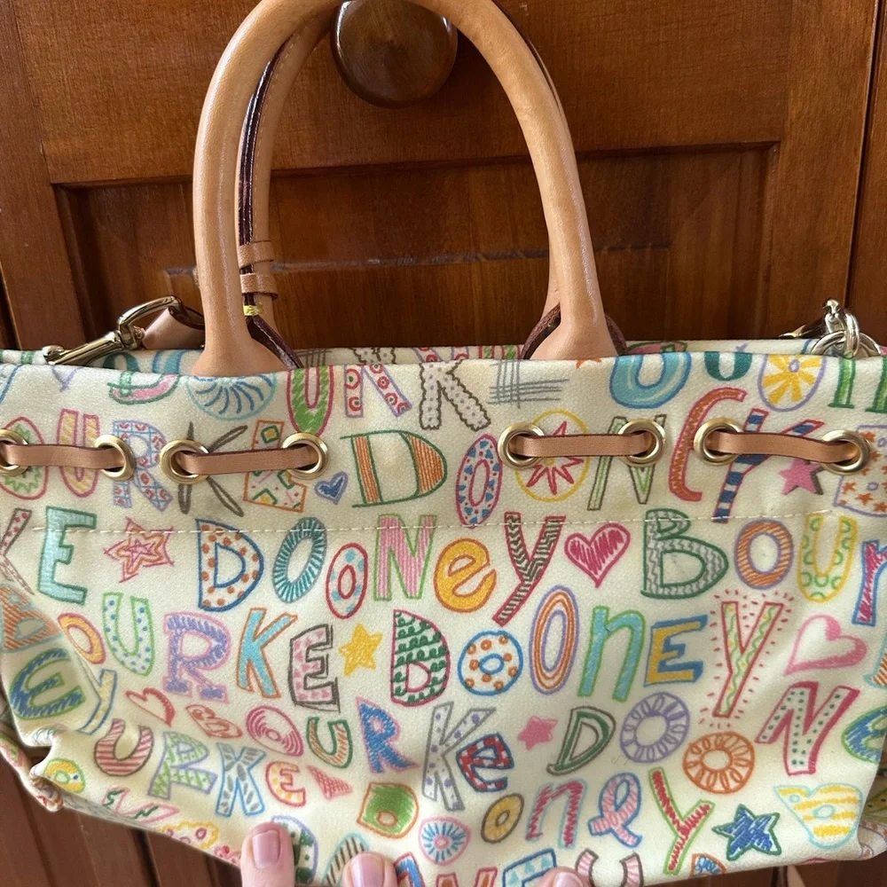 VTG Dooney & Bourke Multicolor Doodle Satchel with Tan Trim - Picture 10 of 10